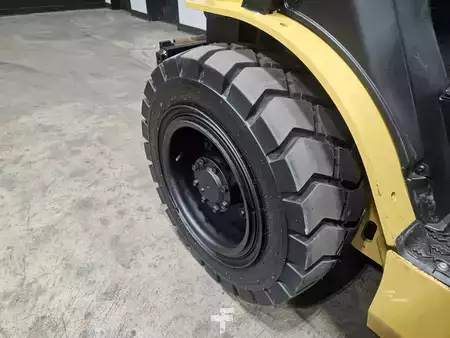 Montacargas GLP 2019  CAT Lift Trucks GP30N (19)