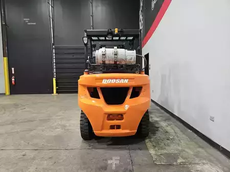 Propane Forklifts 2022  Doosan G50C-7 (3)