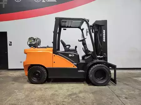Propane Forklifts 2022  Doosan G50C-7 (5)