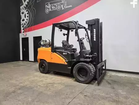 Propane Forklifts 2022  Doosan G50C-7 (6)