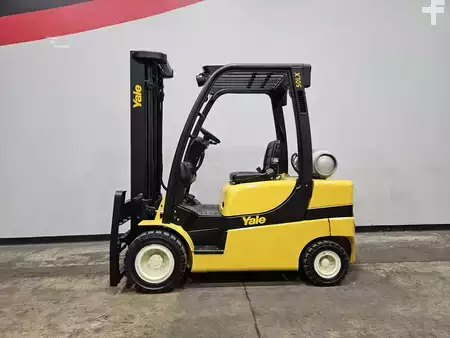 Propane Forklifts 2012  Yale GLP050LX (1)