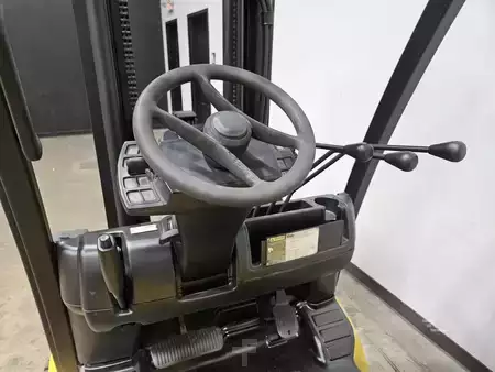 Propane Forklifts 2012  Yale GLP050LX (13)