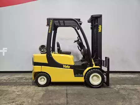 Propane Forklifts 2012  Yale GLP050LX (5)