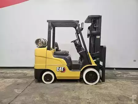 Propane Forklifts 2017  CAT Lift Trucks 2C6000 (5)