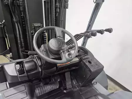 Montacargas diésel 2016  Toyota 8FG45U (13)