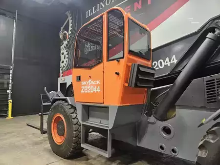 Telehandler Fixed 2013  Skyjack ZB2044 (18)
