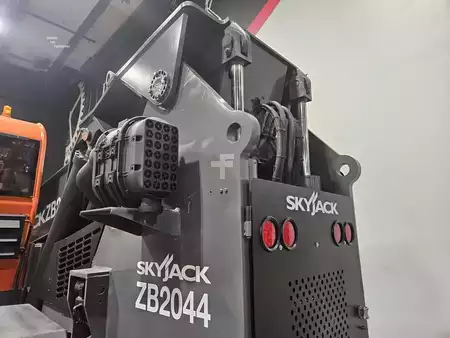 Telehandler Fixed 2013  Skyjack ZB2044 (19)