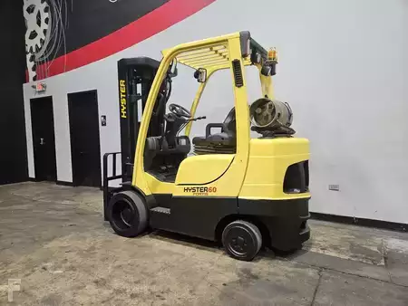 Propane Forklifts 2017  Hyster S60FT (1)