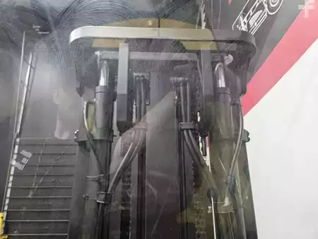 Diesel Forklifts 2017  Yale GDP120VX (15)