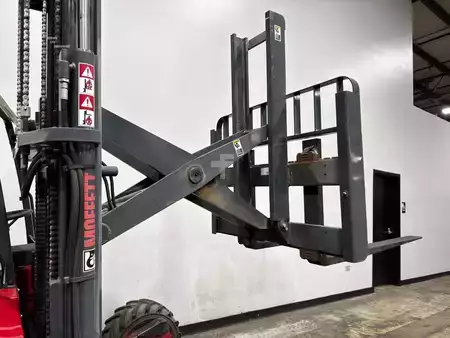 Truck Mounted Forklift 2018  Moffett M4 45.3P (12)