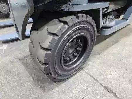 Sideloaders 2013  Combilift C6000 (17)