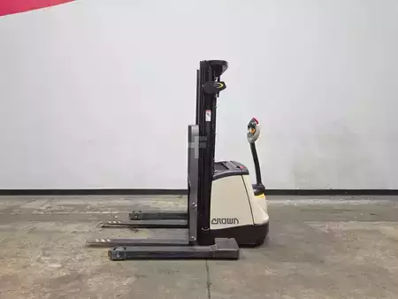 Misceláneos 2016  Crown SX3000-30 (1)
