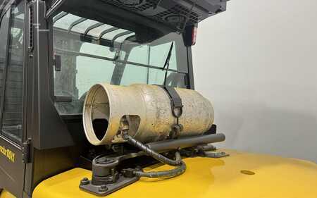 Propane Forklifts 2019  Yale GLP100VX (18)