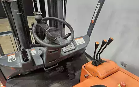 Montacargas Eléctrico (4 ruedas) 2017  Viper FB35 (11)