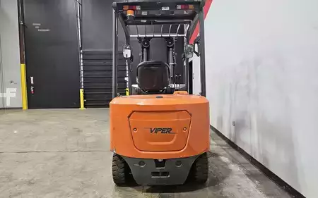 Montacargas Eléctrico (4 ruedas) 2017  Viper FB35 (3)