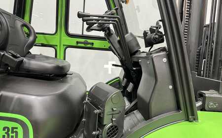 Rough Terrain Forklifts 2020  Viper RTD35 (11)