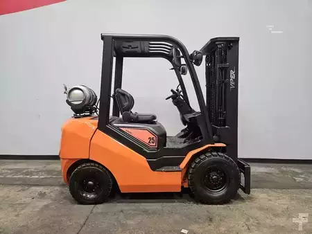 Propane Forklifts 2020  Viper FY25 (5)