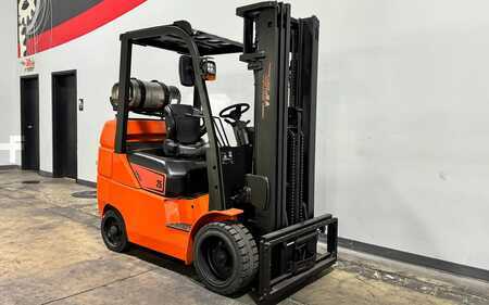 Propane Forklifts 2021  Viper FY25C (5)