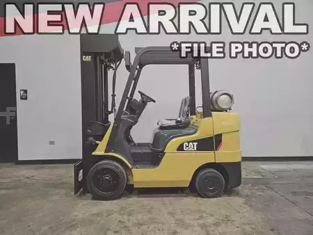 Propane Forklifts 2018  CAT Lift Trucks 2C6000 (1)