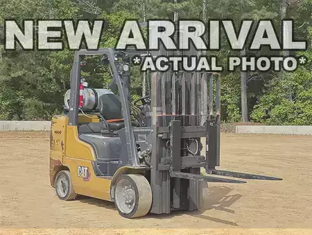Propane Forklifts 2020  CAT Lift Trucks 2C8000 (1)