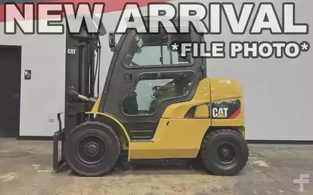 Diesel Forklifts 2016  CAT Lift Trucks DP40N1 (1)