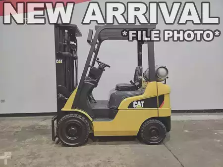 Propane Forklifts 2018  CAT Lift Trucks GP18N (1)