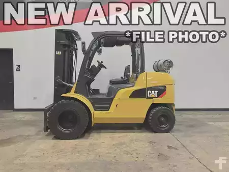 Propane Forklifts 2017  CAT Lift Trucks GP50CN (1)
