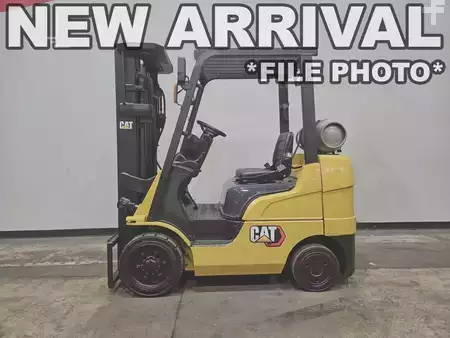 Propane Forklifts 2022  Mitsubishi FGC25N (1)