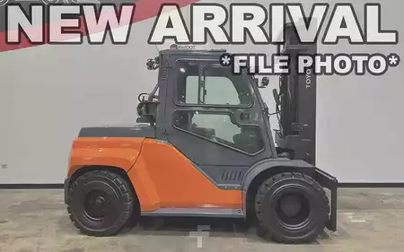 Diesel Forklifts 2018  Toyota 8FG70U (1)