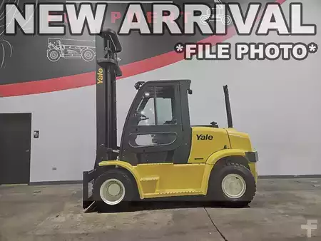Propane Forklifts 2017  Yale GLP155VX (1)
