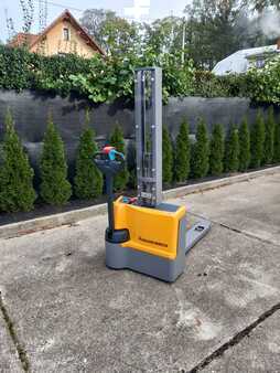 Stoccatori 2021  Jungheinrich EJC M10 (1)