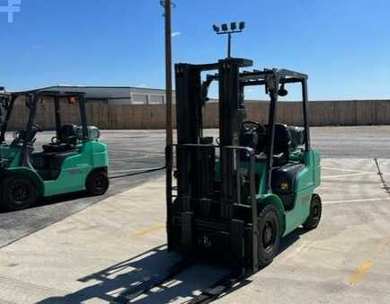 Propane Forklifts 2016  Mitsubishi FG25NN5-LE (1)