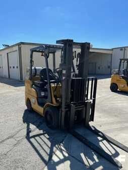 Propane Forklifts 2015  CAT Lift Trucks 2C6000 (3)