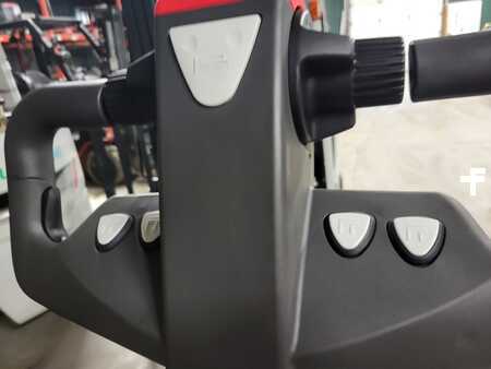 Electric Pallet Jacks 2024  Unicarriers RPXT2W2G60BV (4)