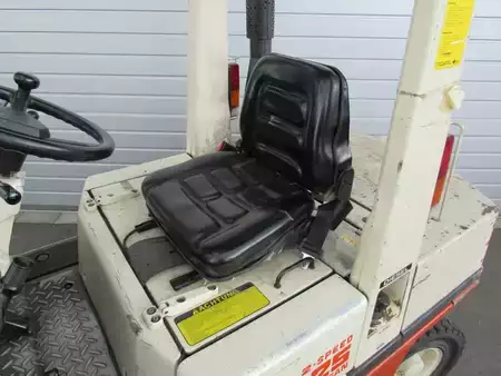 Dieselstapler 1991  Nissan Nissan EH02F25U (8)