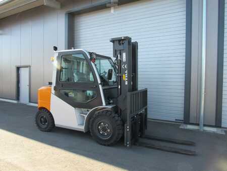 Dieseltruck 2021  Still RC42-40 (3)