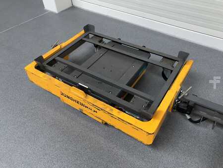 Schlepper 2018  Jungheinrich EZS 350 (5)