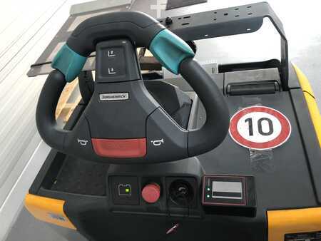 Schlepper 2018  Jungheinrich EZS 350 (3)