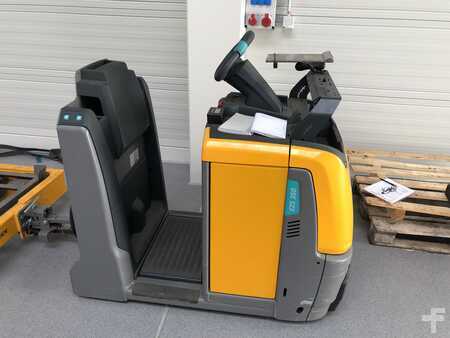 Schlepper 2018  Jungheinrich EZS 350 (6)