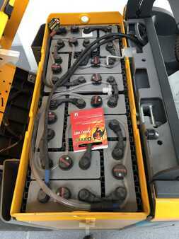 Schlepper 2018  Jungheinrich EZS 350 (8)