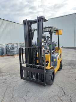 LPG Forklifts 2014  CAT Lift Trucks 2C60004 (3)