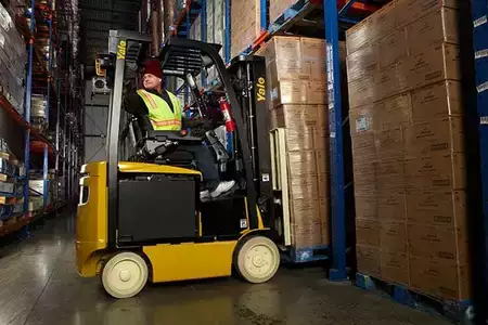 4-Wheel Electric - Yale ERC030VA (2)