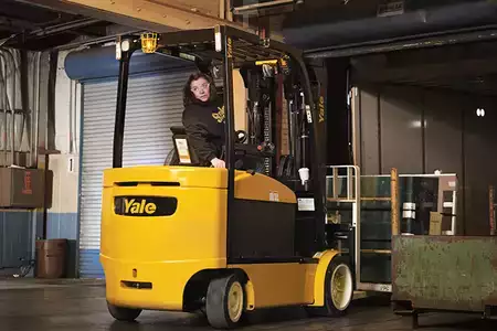 4-Wheel Electric - Yale ERC100SVH (5)
