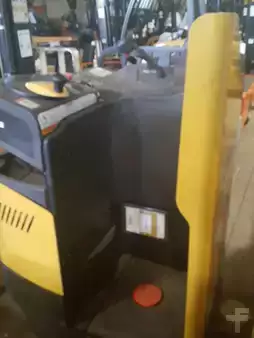 Electric Pallet Jacks 2014  Yale MPR080VG (3)