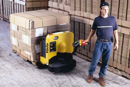 Electric Pallet Jacks 2018  Yale MPW065-E (2)