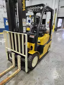 Montacargas diésel 2019  Yale GC050LX2 (10)