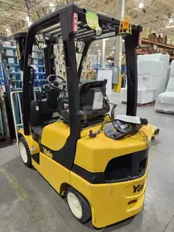 Montacargas diésel 2019  Yale GC050LX2 (4)