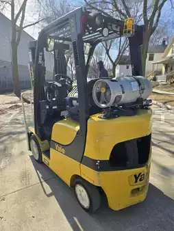 Montacargas diésel 2021  Yale GC050VX (6)