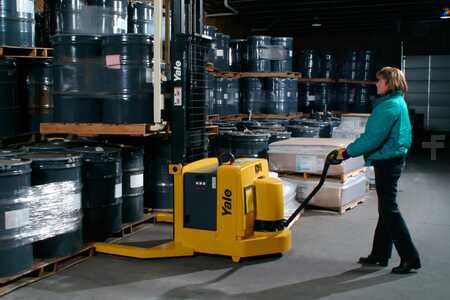 Stand-Up Rider Forklift 2021  Yale MSW025-F (4)