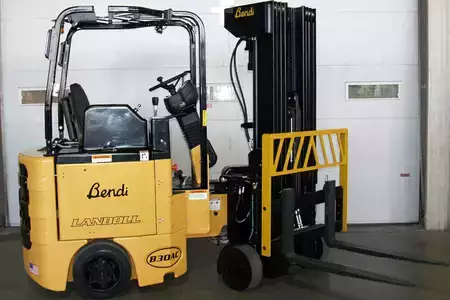 Montacargas de Pasillo Angosto 2023  Landoll B30AC/B40AC (1)